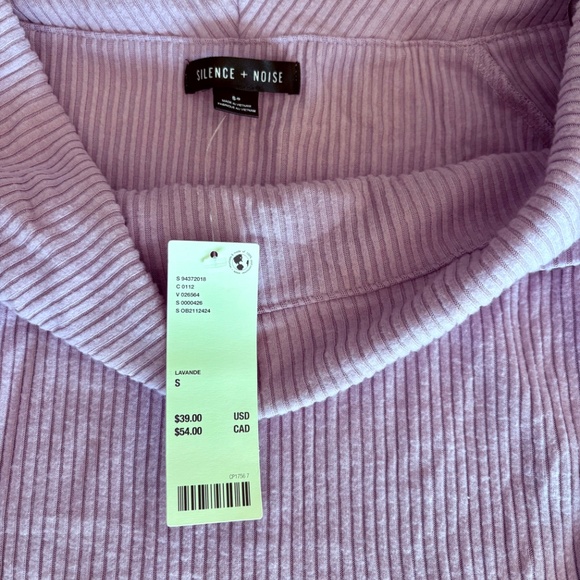 Urban Outfitters, Silence & Noise off the shoulder top - Picture 2 of 2